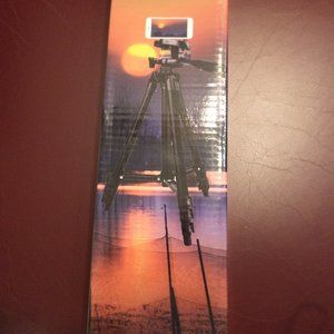 COMPACT TRAVEL TRIPOD with REMOTE SHUTTER AND CARRY CASE with Drawstring